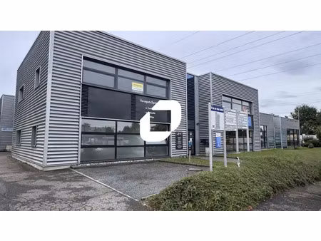 a louer  plateaux au 1er etage