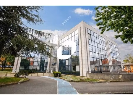 location bureau cergy 95800