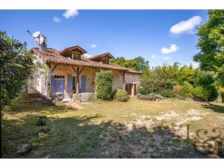 agréable maison en pierre avec piscine à saint-salvy (lot-et-garonne  47)