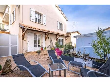 maison de ville à vendre à sainte-livrade (47) en lot-et-garonne