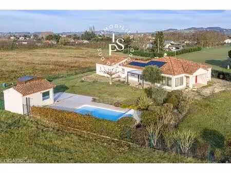 coup de coeur assuré ! superbe villa avec piscine
