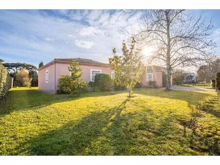 maison de plain-pied à vendre à villeneuve-sur-lot