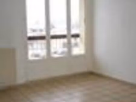 location appartement 3 pièces 63 m² à pont-de-chéruy (38230)