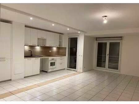 location appartement 3 pièces 75 m² à toulouse (31000)