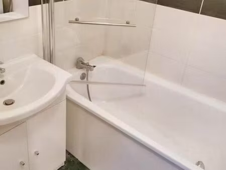 location appartement 4 pièces 65 m² à amiens (80000)