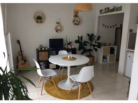 location appartement 1 pièce 33 m² à grenoble (38000)