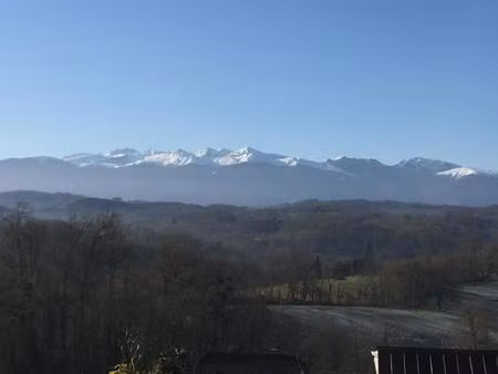 parcelle de terrain à bâtir  sur la commune de lasseube.