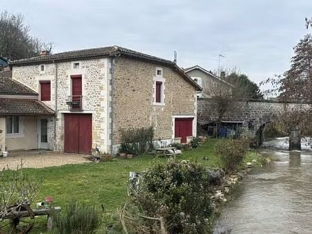 maison de village spacieuse - projet chambres d'hotes