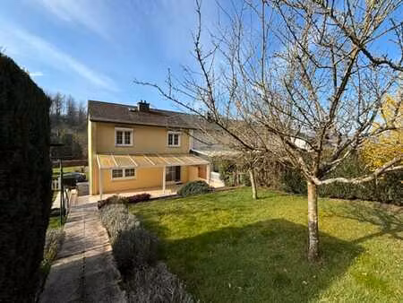 grande maison calme et agréable avec grand jardin à messancy