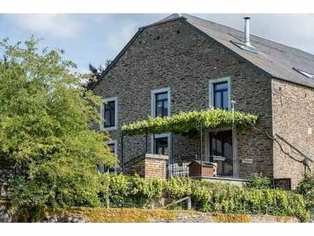 authenticité et volumes au cœur de louette-saint-pierre