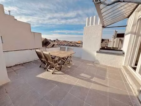 triplex lumineux de ±142 m² – grande terrasse (24m²)