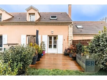 montfort l'amaury centre - maison au calme de 3 pièces avec jardin et terrasse