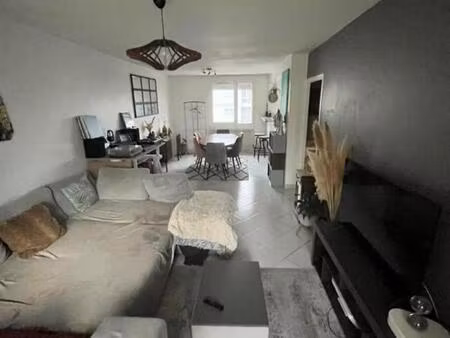 location appartement 3 pièces 77 m² à annecy (74960)