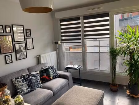 location appartement 2 pièces 45 m² à vénissieux (69200)