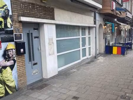 surface commerciale sur un axe très fréquenté à bruxelles