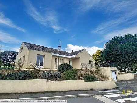 vente maison au mesnil-en-vallée (49410) : à vendre / 136m² le mesnil-en-vallée