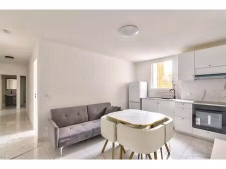 location appartement 5 pièces 79 m² à saint-denis (93200)