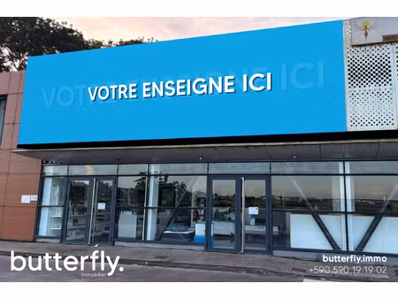 local commercial en rdc - 340m2 - les abymes / petit perou