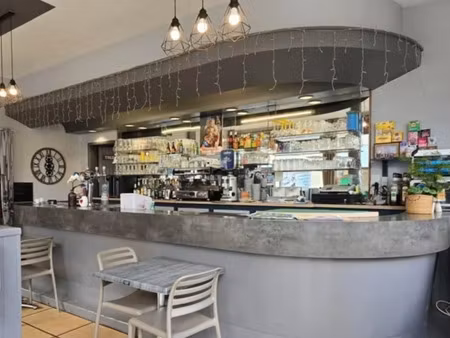 vente locaux professionnels 100 m² à aumale (76390)  90 000 €