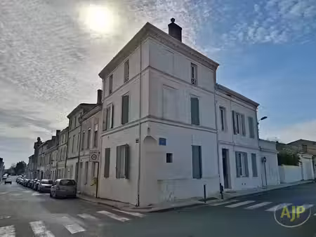 vente locaux professionnels 11 pièces 286 m² à pauillac (33250)  299 500 €