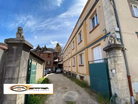 vente immeuble 20 pièces 840 m² à vierzon (18100)  335 000 €