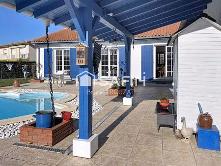 superbe maison avec piscine et double garage