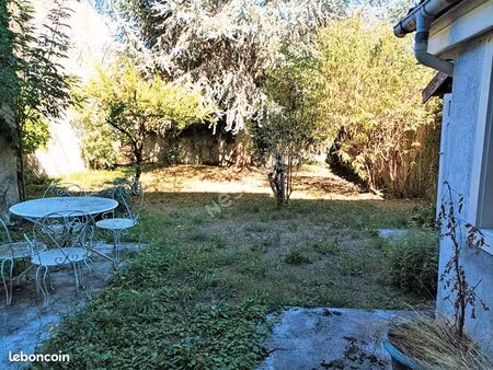maison 11 pièces 258 m²