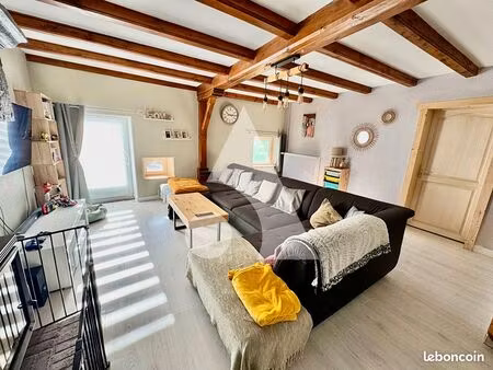 maison 7 pièces 212 m²