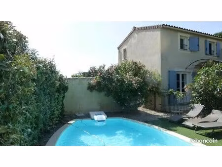 charmante maison meublée avec terrain et piscine
