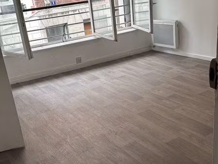 studio a louer 2 pieces