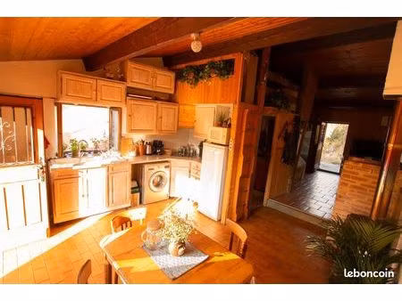 petite maison à proximité de saint etienne