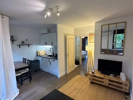 t2 meublé avec jardin + parking