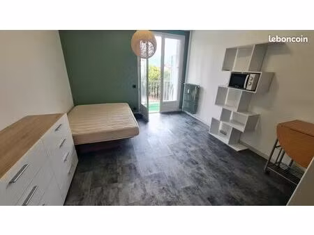 studio rénové et équipé centre ville