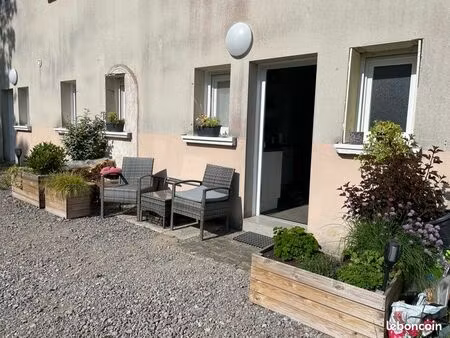 joli f2 en rez de jardin