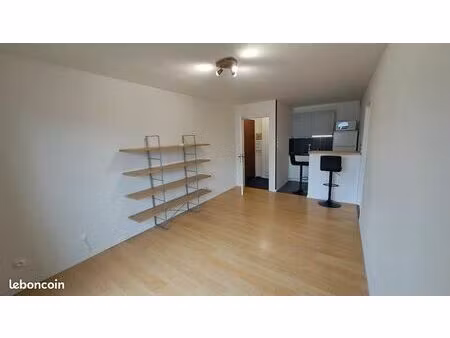 t2 meublé – 37m² – parking fermé – vauban–esquermes