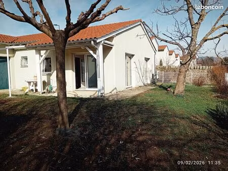 maison pmr de plain-pied  garage  appentis  jardin