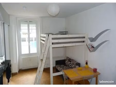 studio 1 pièce 25 m²