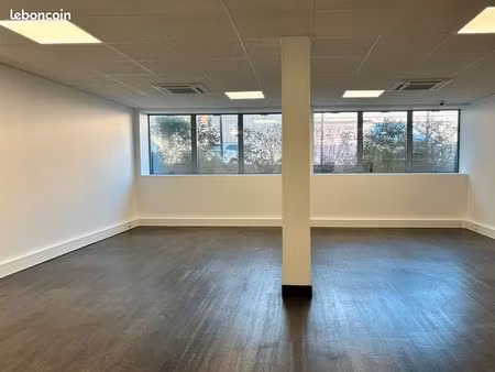 local 60m2 en plein croix-rousse