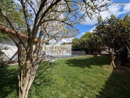 maison 1 pièce 270 m²