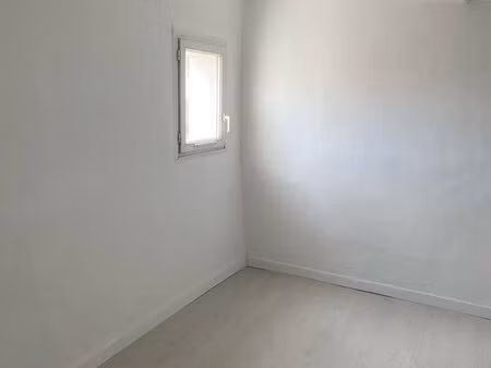 loue t2 centre historique aix en provence