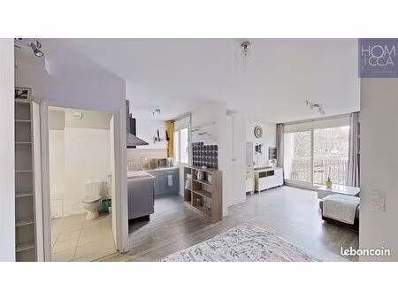 studio 1 pièce 37 m²