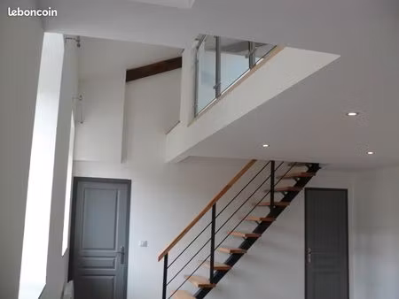 maison de ville t3 rénovée + garages