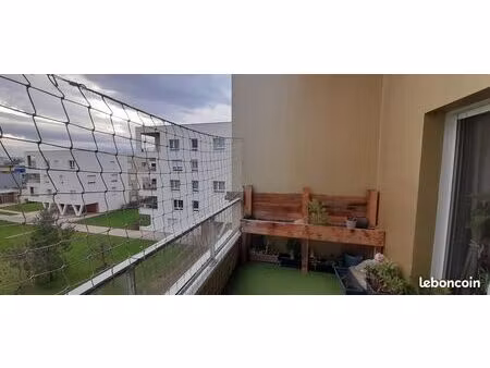 appartement t4 balcon et garage
