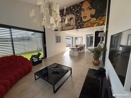 vourles – maison d’architecte contemporaine