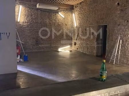 local commercial 220 m²