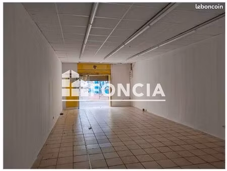 local commercial 75 m²