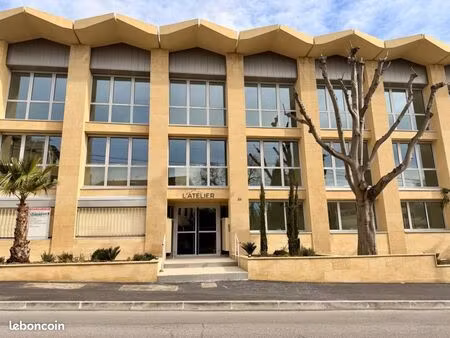 local commercial 30 m²