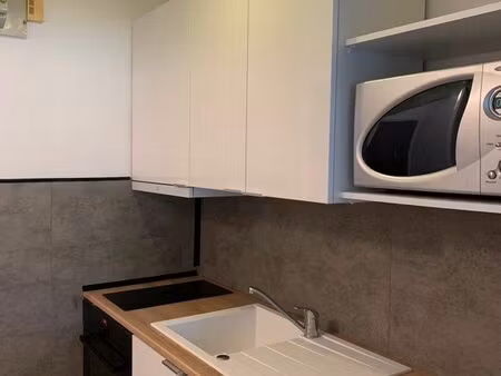 studio à louer – centre-ville de martigues