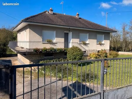 maison individuelle en pierre sur sous-sol de 90 m² + terrain constructible de 12 ares non