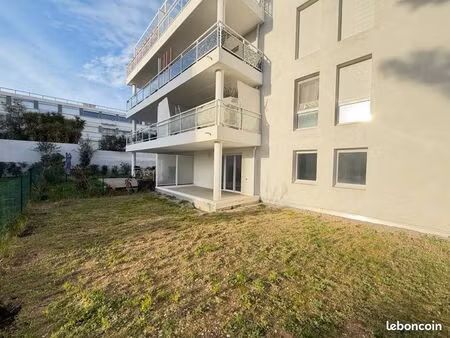 2 chambres + jardin + place parking